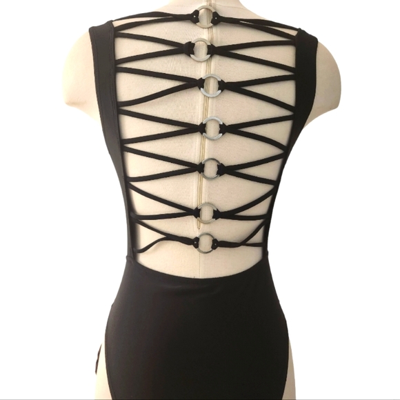 YMI Other - NWT YMI Strappy Back Ring Detail One Piece Swimwear